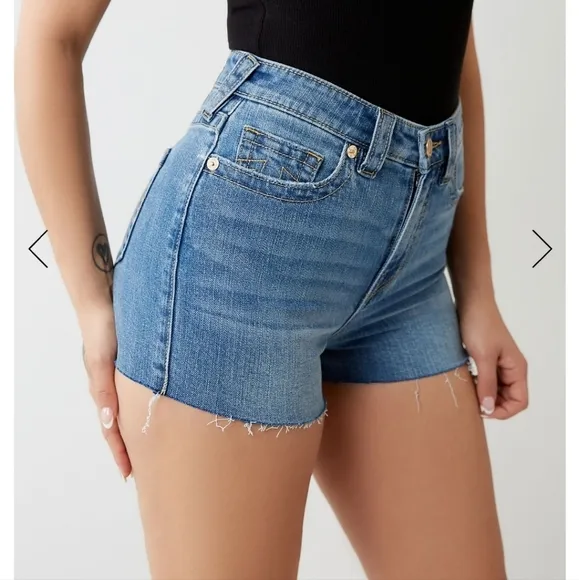 NWT TRUE RELIGION Maisie Raw Hem Shorts