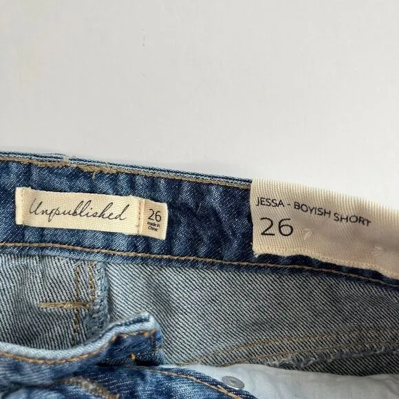 NWT Women’s Unpublished  Jessa-Boyish Denim Jean Short Size 26 #345