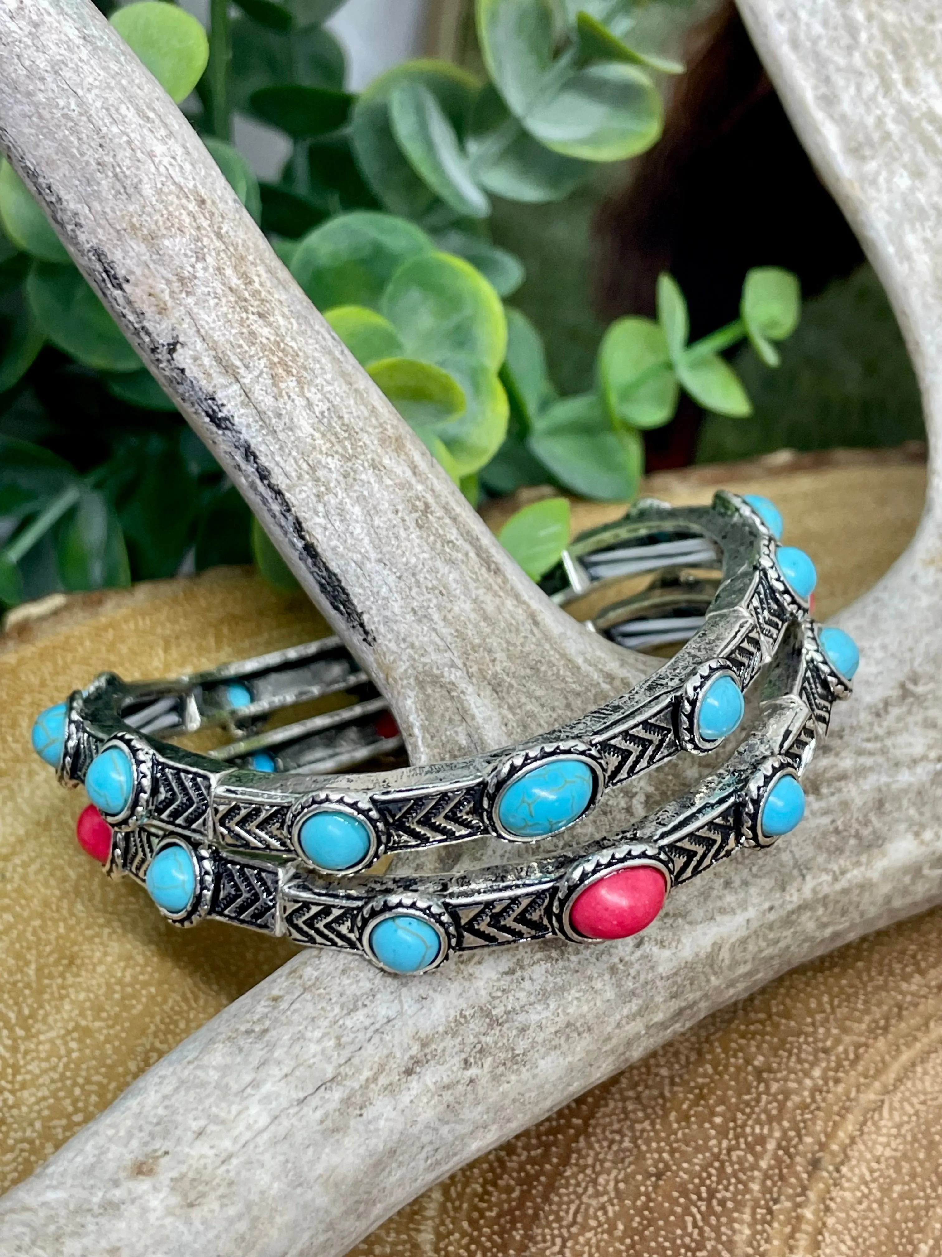Orloff Arrow Stamped Stone Stretch Bracelet