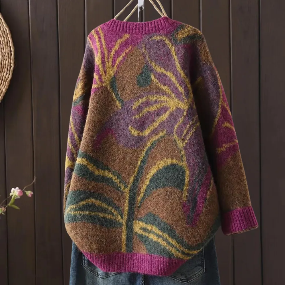 Patricia - elegant jumper with floral pattern for women