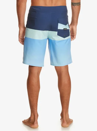 QUIKSILVER Surfsilk Panel 20 Boardshort - Naval Accademy