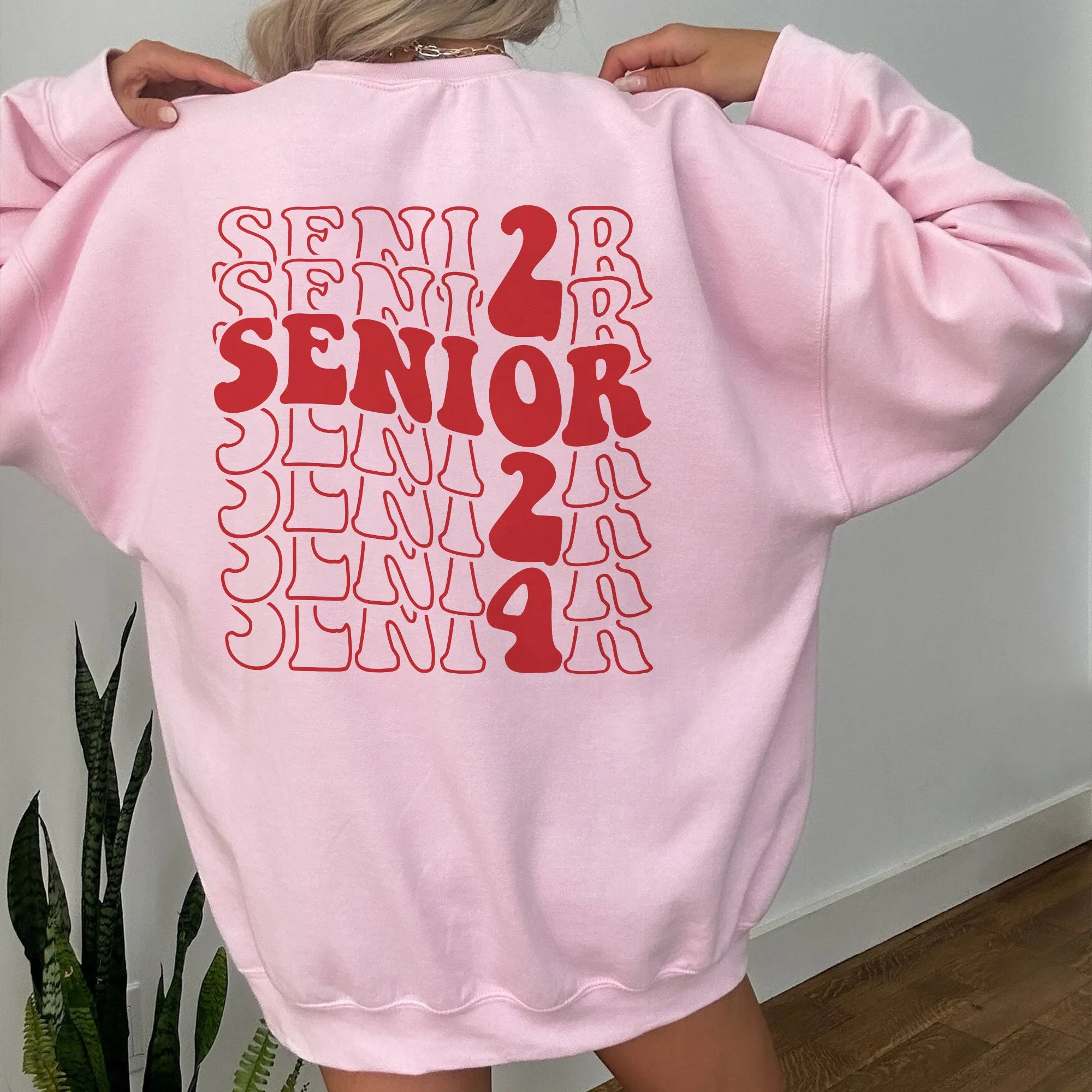Retro Senior 2024 Sweatshirt, Vintage Class of 2024 Shirt Class Of 2024 Senior Crewneck2024 Graduation Shirt 2024 Graduation Gift Class Of 2024 Gift