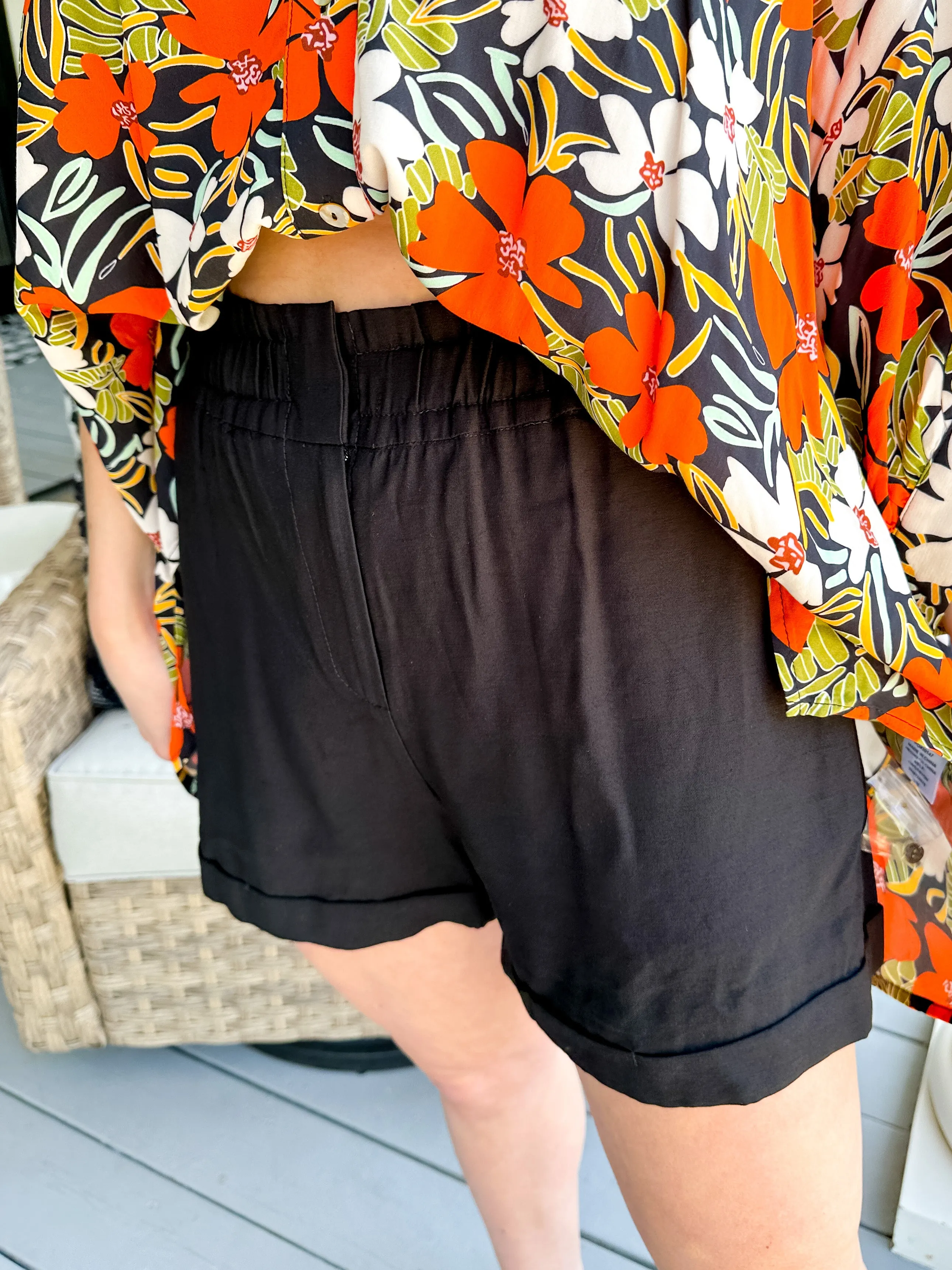 Solid Cuffed Stretch-Band Shorts
