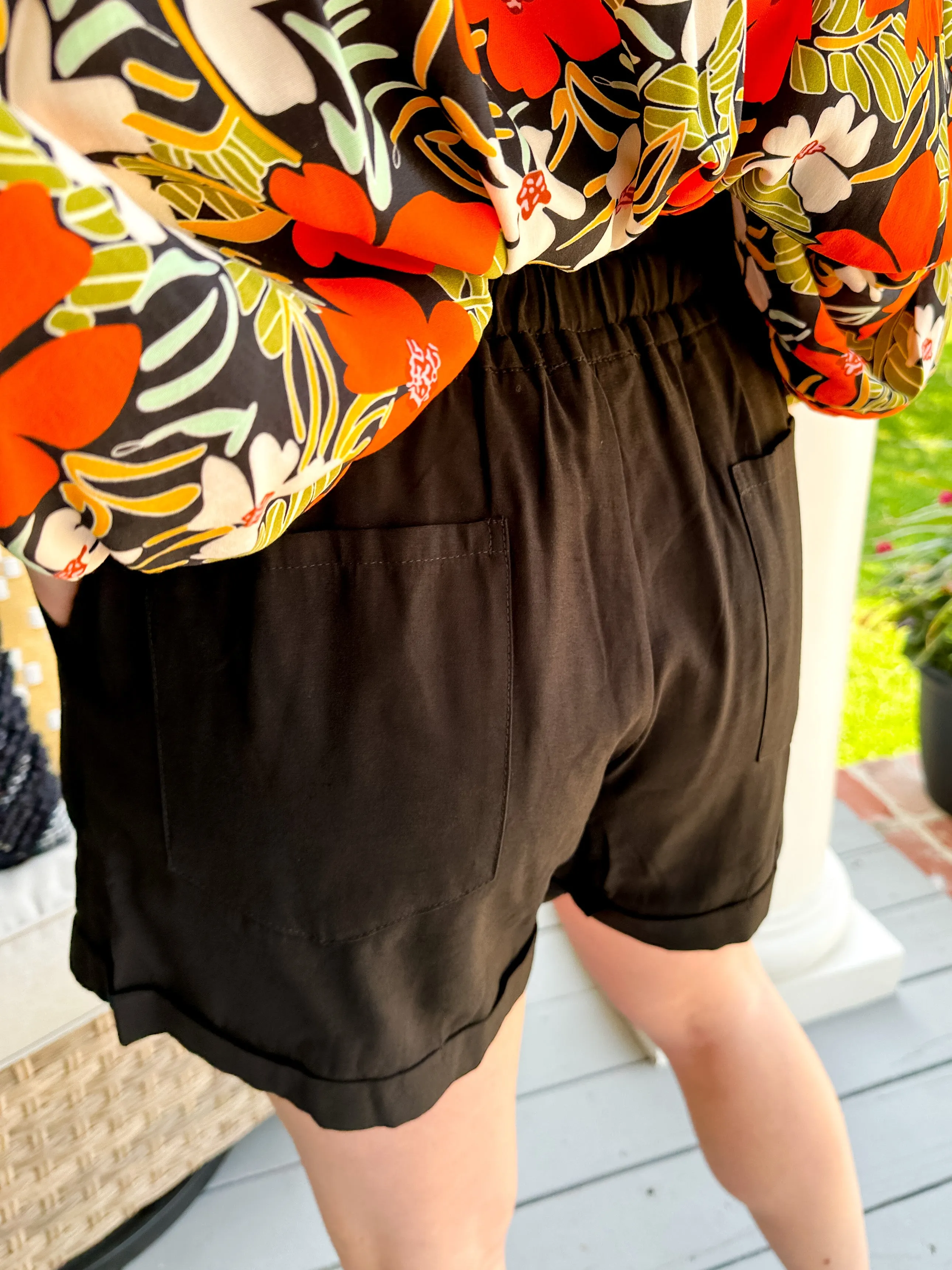 Solid Cuffed Stretch-Band Shorts