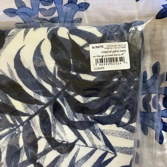 SPANX On the Go Print 4-Inch Shorts Tropical Palm Navy SZ XL