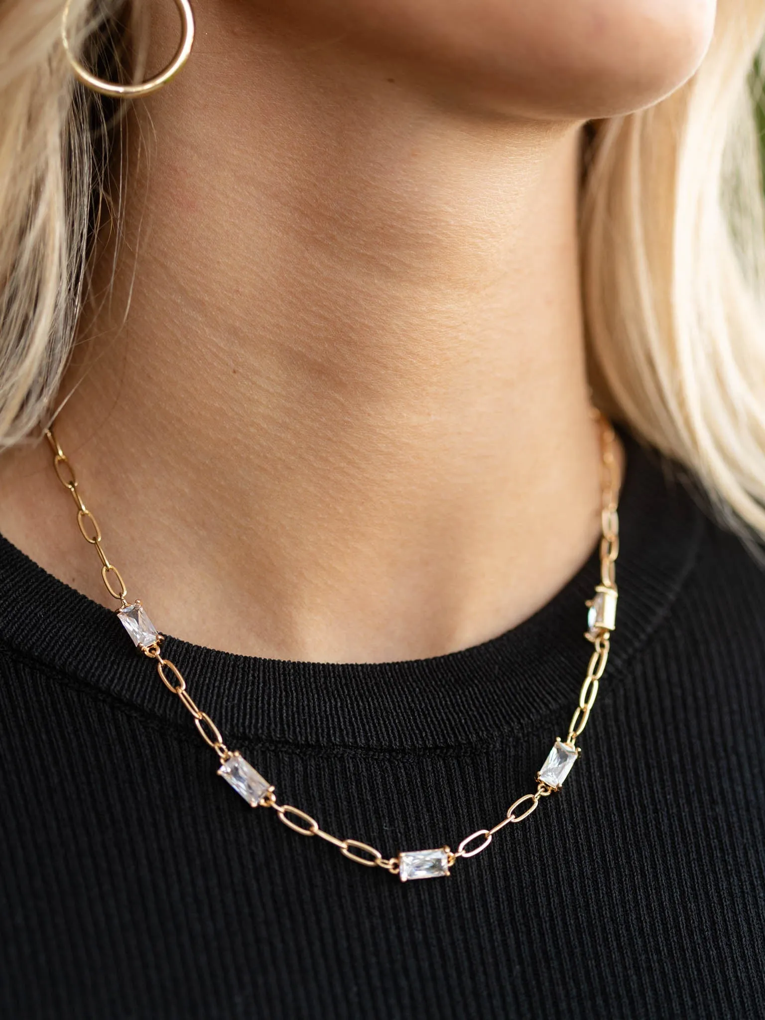Stone Detail Dainty Chain Necklace