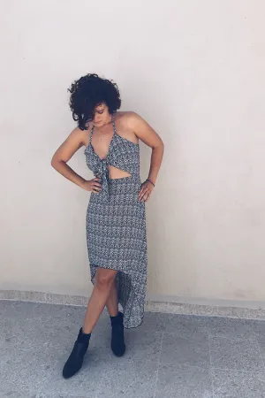 Tropical Beach Coverup Black and White Pattern
