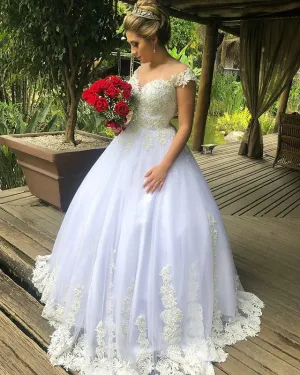 Unique 2019 White Lace Wedding Dresses with Ivory Lace Appliques Sexy Bridal Ball Gowns
